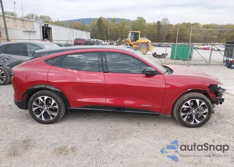 2023 Ford Mustang Mach-E Premium z USA, uszkodzony, nr VIN 3FMTK3R79PMA54621